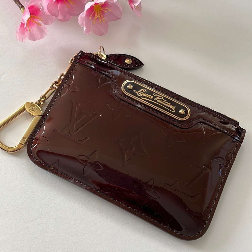 Louis Vuitton LV vernis leather pochete key cles coin credit card holder